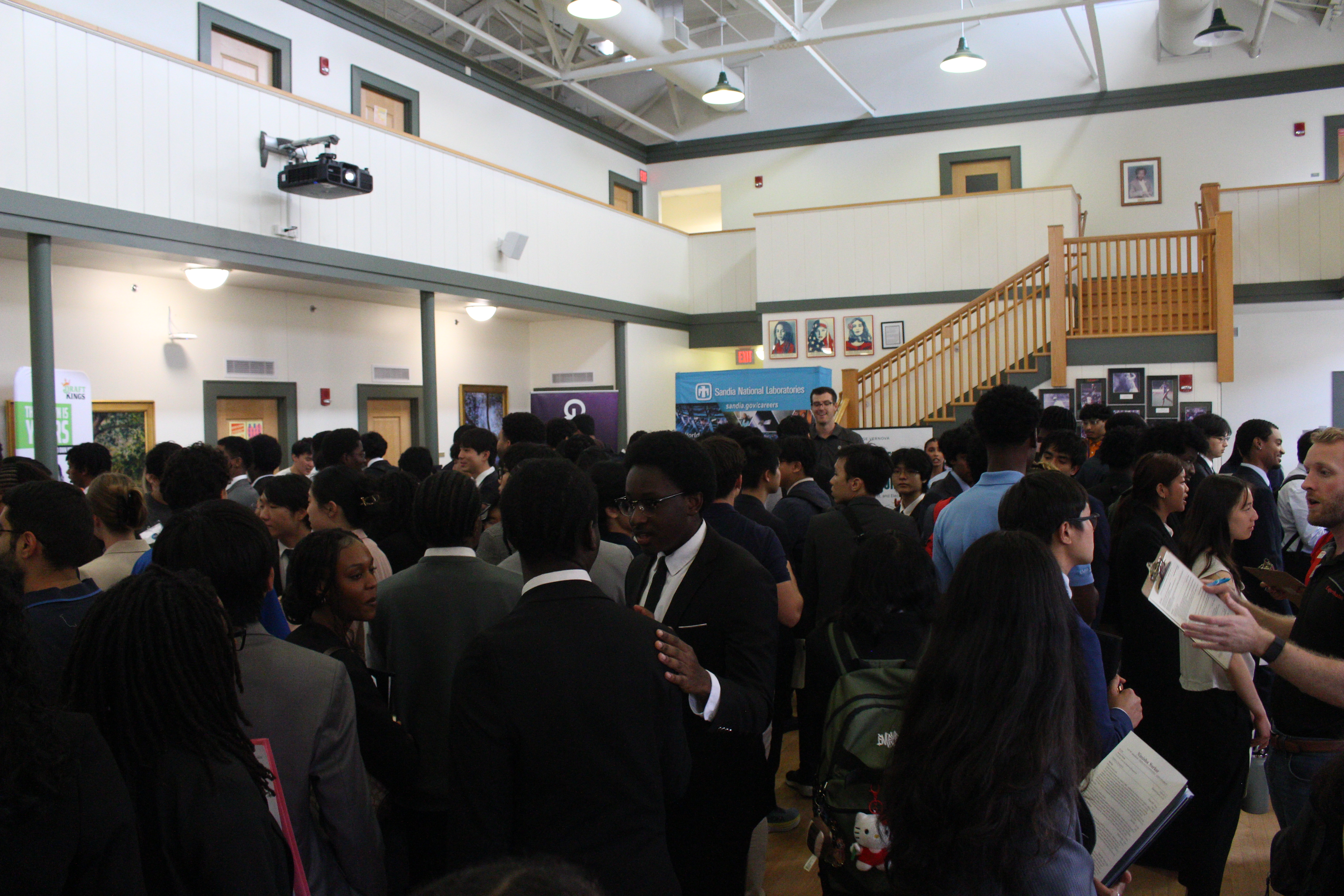 SASE and NSBE Gators members networking with industry professionals